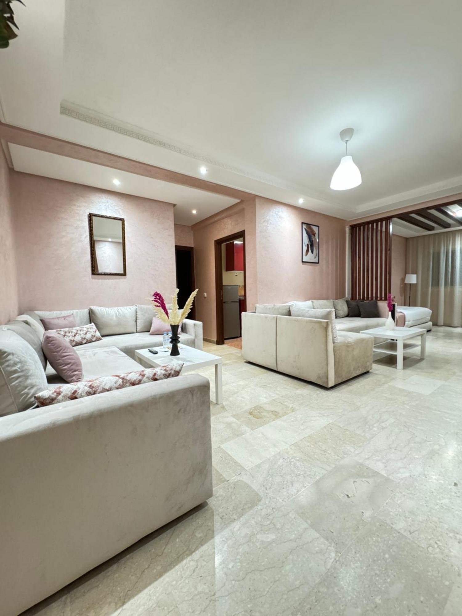 Suitouiss - Agdal 2 - Appartement A 2 Minutes De La Gare De Train Tgv Rabat Exterior photo